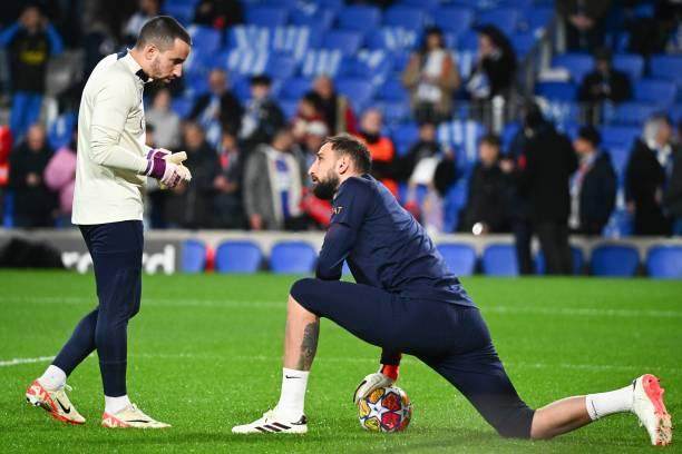 大巴黎点球大战为何这么神？揭秘神奇的“毛巾教练”